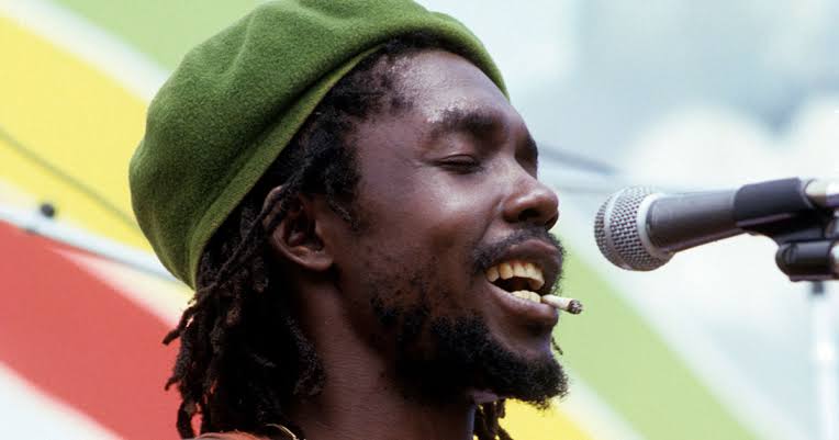 Musik reggae terpopuler